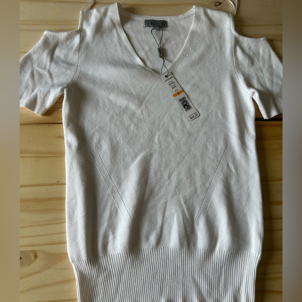Joseph A. Macys Womens White Top Size Small Sale!!